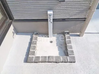 ピンコロ囲い水受け(パン) 土間モルタル仕上げ 洗い場