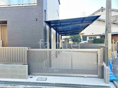 カーポート LIXIL ネスカF 縦2台用(縦連棟) F型フラット屋根 引き戸門扉 LIXIL エススライドB型 片引き