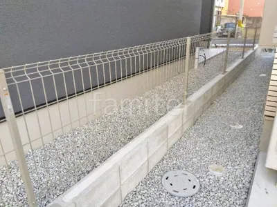 ブロック塀 （化粧ブロック） 太陽エコブロックス 普通CB  スチールメッシュ フェンス YKKAP イーネット3F型 スチール柱 境界・メッシュ