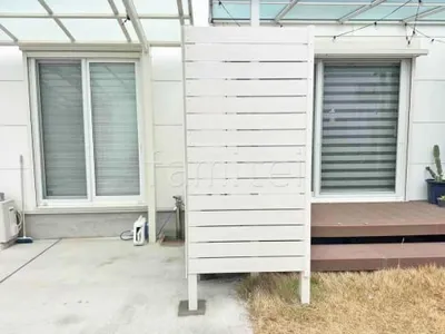 本体色 ミルキーホワイト