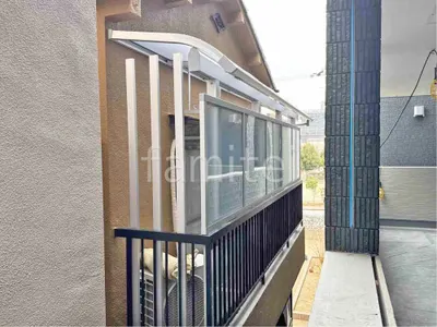 ２階ベランダ屋根  YKKAP ソラリアR アール屋根 スタンダード 壁付