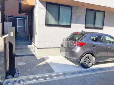 機能門柱 LIXIL FT 宅配ボックス付き 玄関アプローチ 床平板敷き ユニソン リビオ