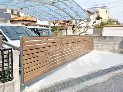 ２台ワイド 跳ね上げ門扉ゲート  LIXIL 木製調オーバードアS5型 