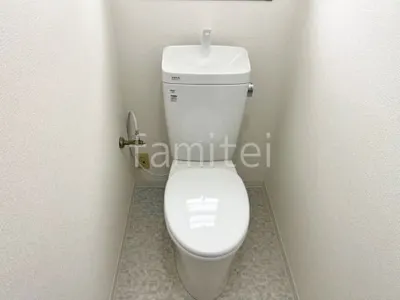 タンク式トイレ  LIXIL アメージュ 便器（フチレス） 