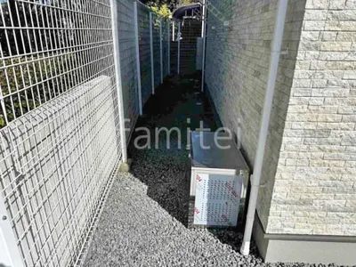 犬走り 防犯砂利敷き バラス砕石 防草シート加工