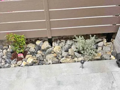 ロックガーデン 割栗石敷き