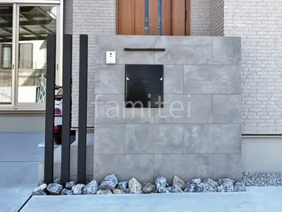 モダン門柱 壁タイル貼り タカショー セラレバンテ 郵便受けポスト LIXIL エクスポスト フラット横型ポスト ロックガーデン 栗石敷き イビグレー