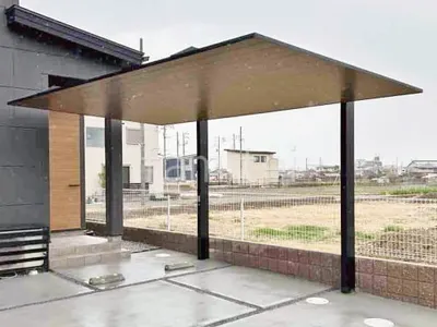 柱色 ブラック 屋根色 チェリーウッド