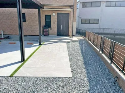 玄関アプローチ 床タイル貼り タカショー アルツィ