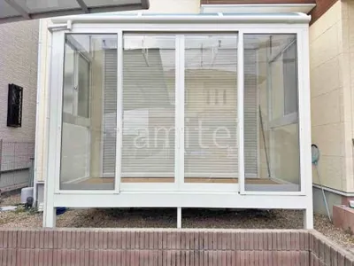 引き戸 樹脂デッキ サンルーム（テラス囲い） YKKAP ソラリアR アール屋根