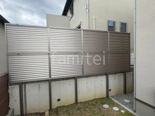 茨木市 目隠しフェンス塀 LIXIL AB YL3型 2段柱