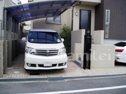 リフォーム施工前　車庫まわり