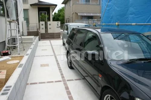 オープン外構　駐車場床 土間　レンガデザイン