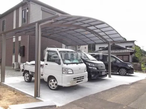 ガレージまわり 駐車場屋根 土間コンクリート