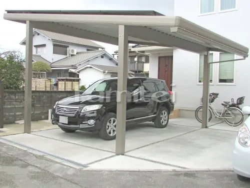 駐車場ガレージ床 土間コンクリート バラス砕石目地