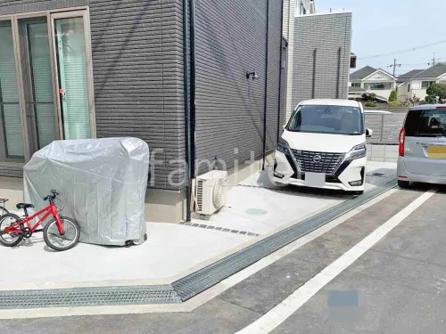 駐車場ガレージ床 土間コンクリート ピンコロ石目地