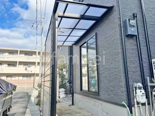 本体色 ブラック 屋根色 クリアマット