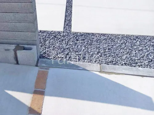 見切り縁石