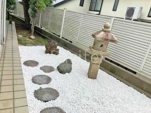 化粧砂利敷き 防草シート加工