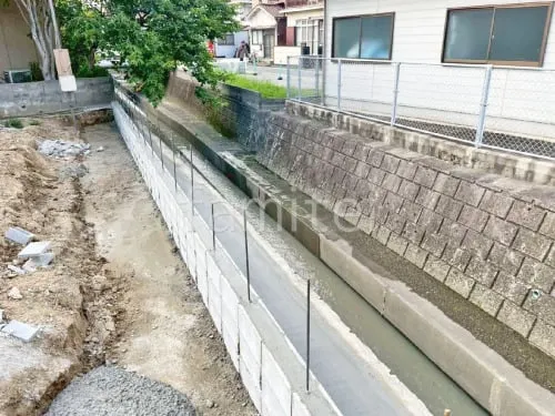 土留めコンクリートブロック