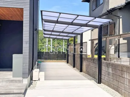 本体色 ブラック 屋根色 クリアマット