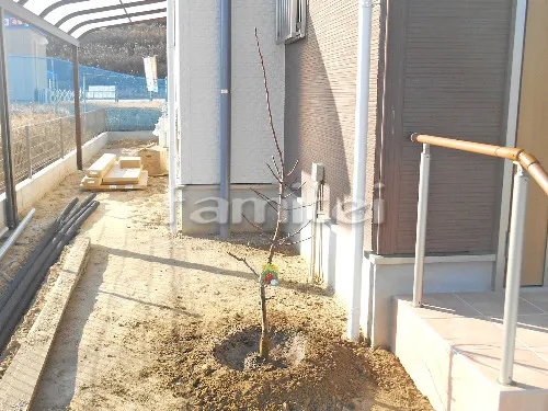 シンボルツリー 姫林檎 落葉樹 植栽の外構施工例(現場番号 シンボルツリー 姫林檎 落葉樹 植栽の外構施工例(現場番号