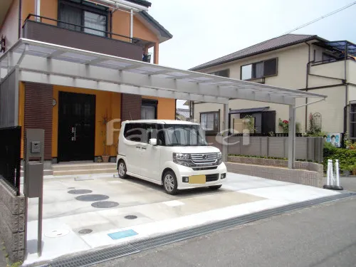 駐車場ガレージリフォーム カーポート YKKAP エフルージュグラン 横3台用(ワイド トリプル) F型フラット屋根 土間コンクリート
