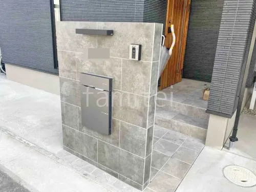 モダン門柱 壁タイル貼り タカショー セラレバンテ 宅配ボックス ユニソン ヴィコDB100