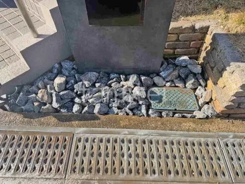 ロックガーデン 割栗石敷き