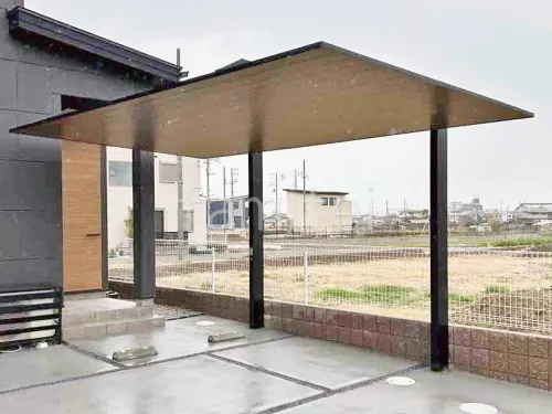 柱色 ブラック 屋根色 チェリーウッド