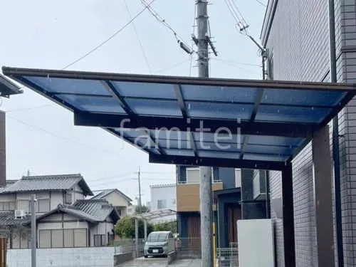 本体色 ブラウン 屋根色 アースブルー(マット調)