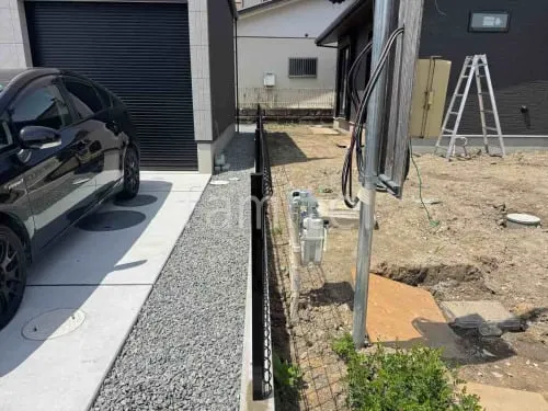 本体色 ブラック