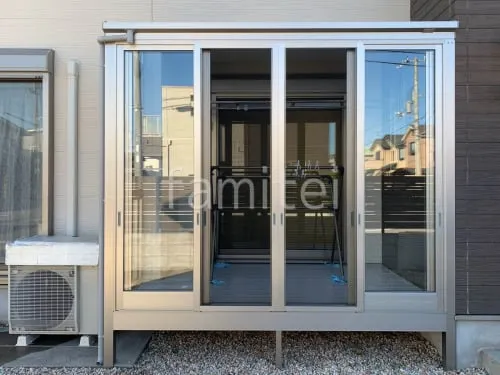 本体色 プラチナステン 屋根色 クリアマット 床色:グレイ