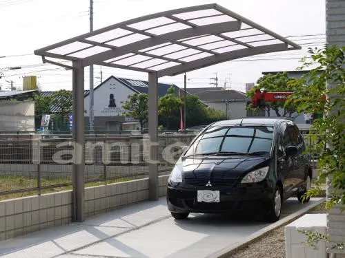 カーポート新日軽ファインポート1台 境界メッシュフェンス