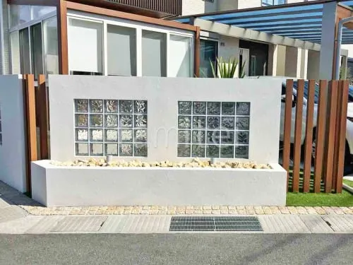 塗り壁花壇 エスケー化研 ベルアート塗装