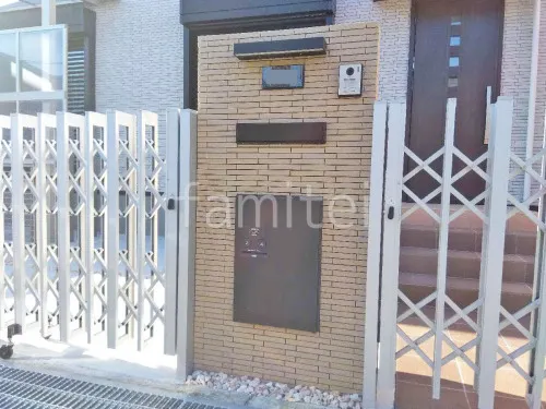 モダン門柱 壁タイル貼り LIXIL セラヴィオS 郵便受けポスト YKKAP エクステリアポストG3型 宅配ボックス Panasonic コンボミドル