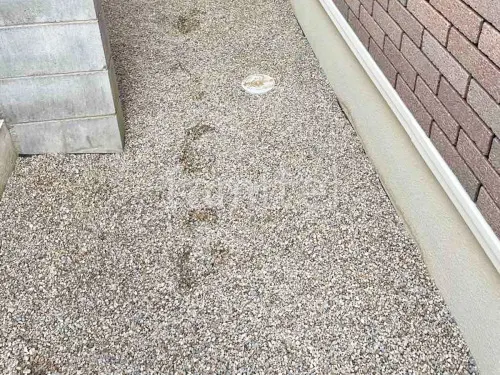 犬走り ジャミ敷き 防草シート加工