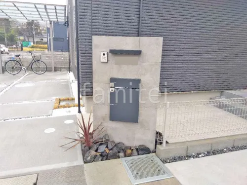 モダン門柱 壁タイル貼り タカショー セラレバンテ 宅配ボックス ユニソン ヴィコDB100