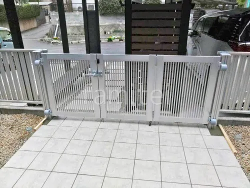 門扉 YKKAP シンプレオ2型 3枚折り戸