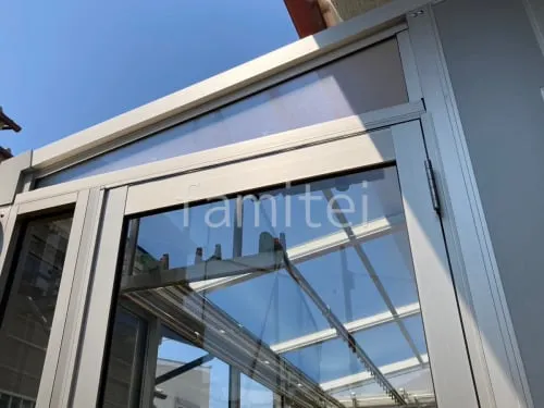 本体色 プラチナステン 屋根色 クリアマット(熱線遮断)