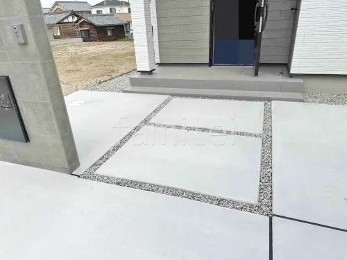 玄関アプローチ 土間コンクリート