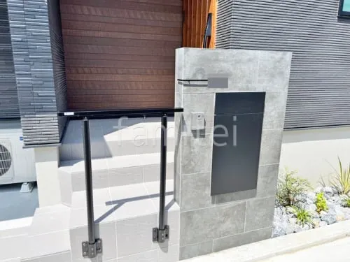 モダン門柱 壁タイル貼り タカショー セラレバンテ 宅配ボックス LIXIL NK