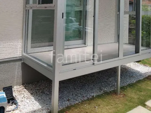 床色 グレーシルバー