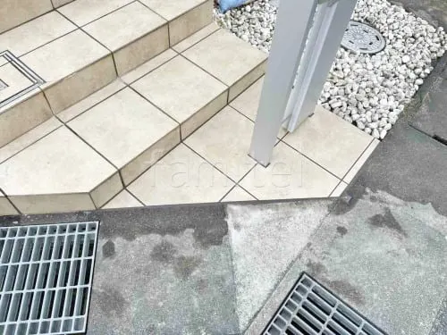 床タイル張り 施主支給