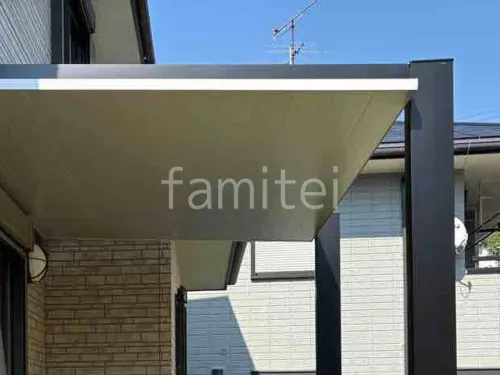 柱色 ブラック 屋根色 ナチュラルシルバーF