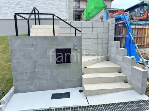 モダン門柱 壁タイル貼り タカショー セラレバンテ 郵便受けポスト YKKAP エクステリアポストT10型