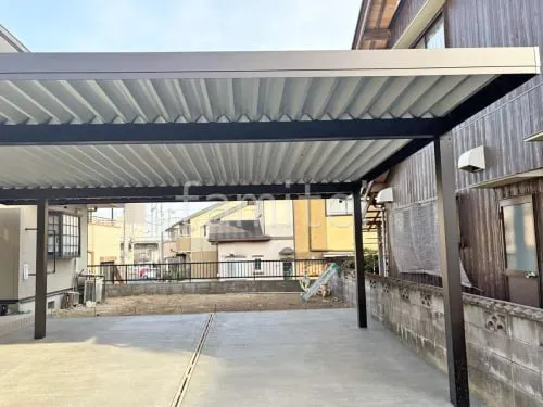 本体色 カームブラック