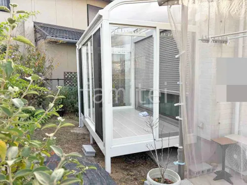 本体色 ホワイト