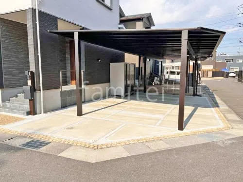 本体色 カームブラック 屋根色 ブラックマット