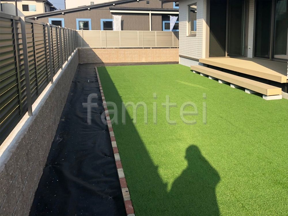 ウッドデッキ　花壇　施工例